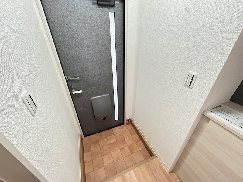 ベルビュＢ棟 玄関