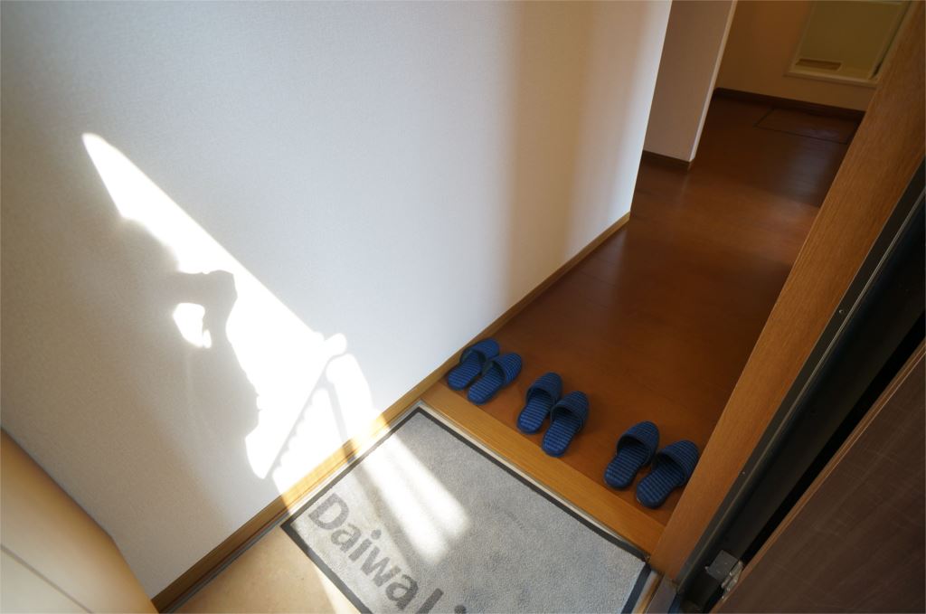 ロイヤルガーデンＤ棟 玄関