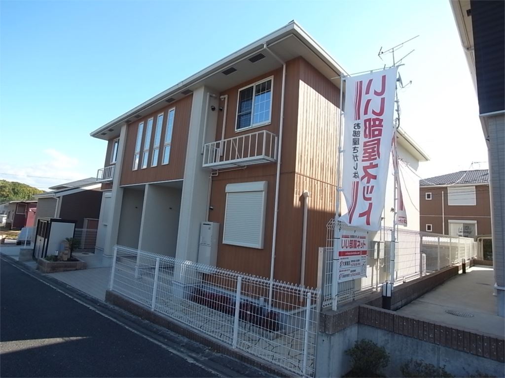 エレガンシア 202号室 外観