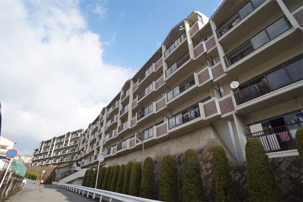 ラウンドヒルズ生駒 C423号室 外観