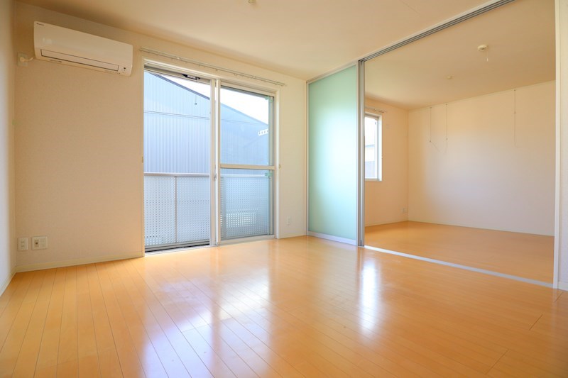 ＰｉｎｅＲｏｏｔｓ良福寺Ａ リビング