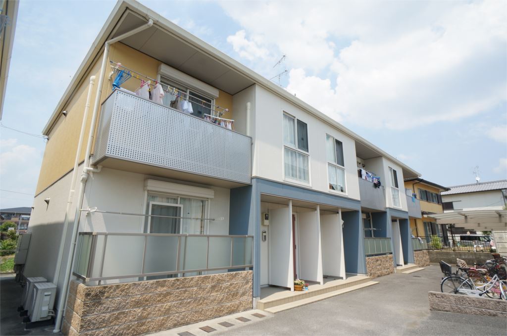 ＰｉｎｅＲｏｏｔｓ良福寺Ｂ 外観