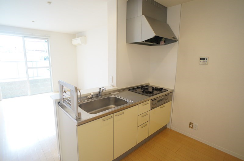 ＰｉｎｅＲｏｏｔｓ良福寺Ｂ キッチン