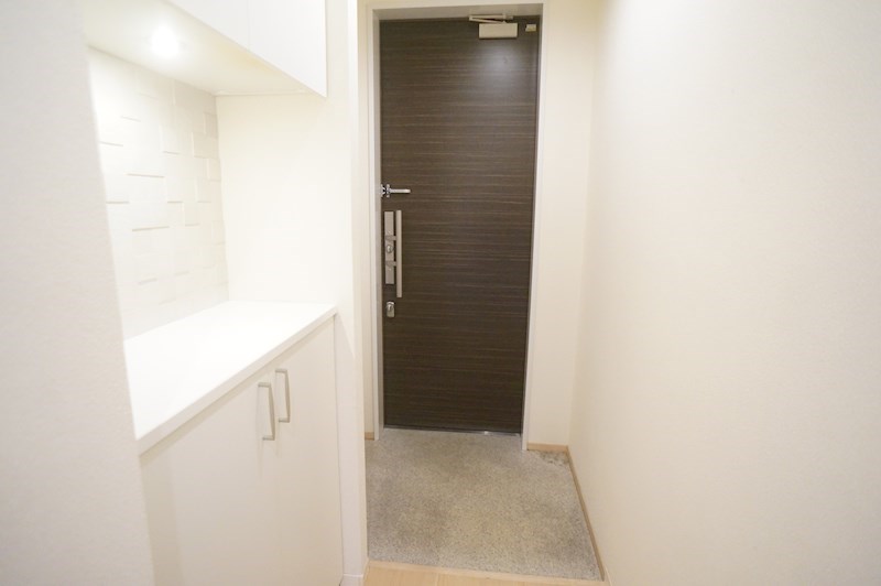 フェリオ城山台　ウエスト 玄関