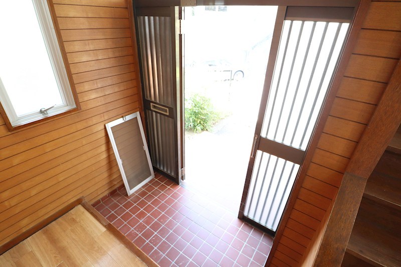 生駒市辻町テラスハウス 玄関