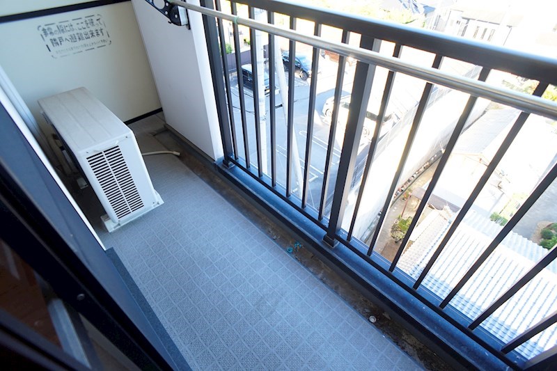 セレーノ東生駒Ｂ棟 ベランダ