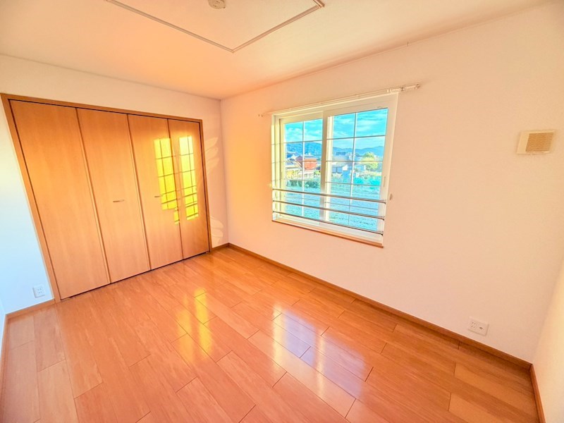 アプリコット ベッドルーム