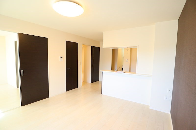 Ｌｉｖｒｅ東生駒 リビング