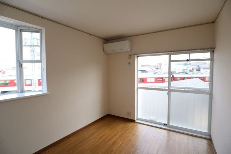 エステートピア築山２番館 リビング