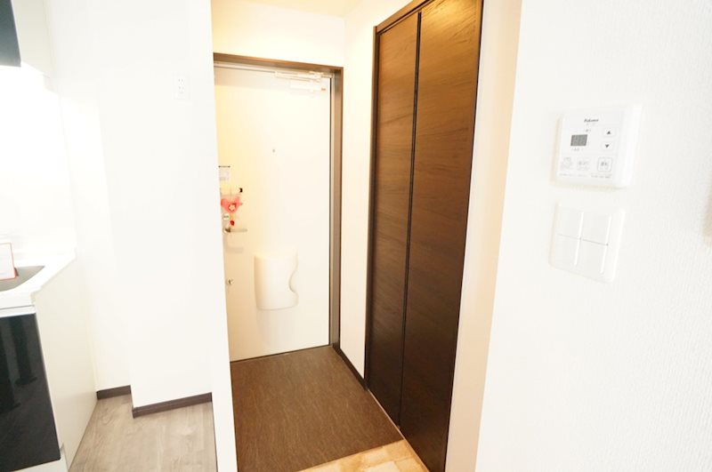 J.Qualior学園前 玄関