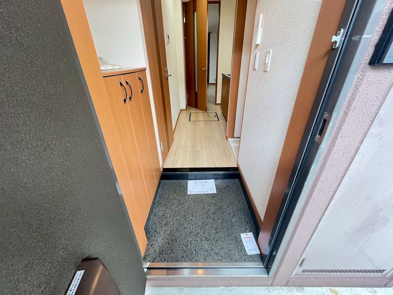 プランドール大和 玄関