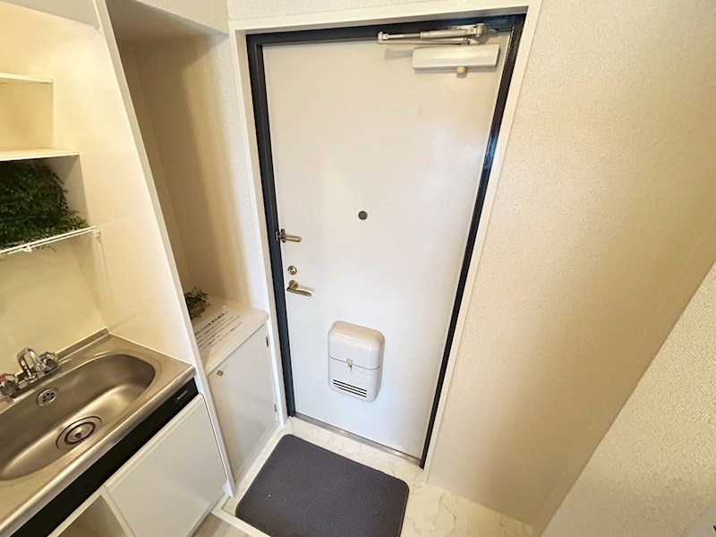 シャトー・ドゥ・クリヨン 玄関