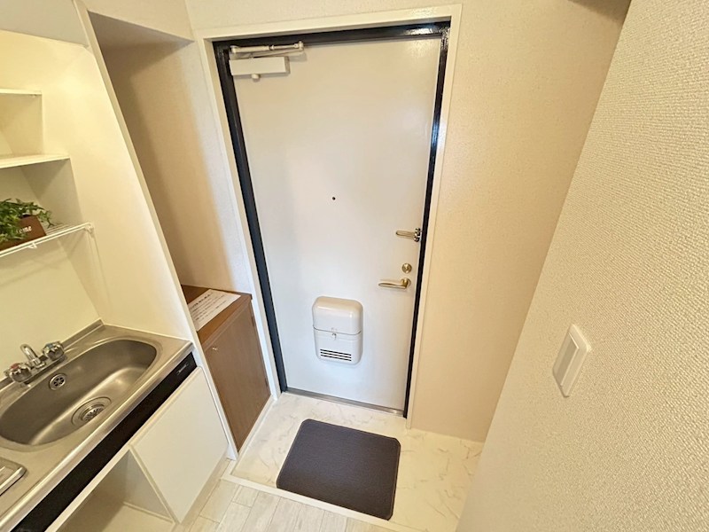 シャトー・ドゥ・クリヨン 玄関