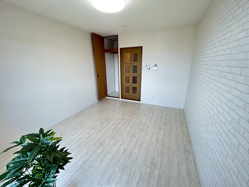 シャトー・ドゥ・クリヨン リビング