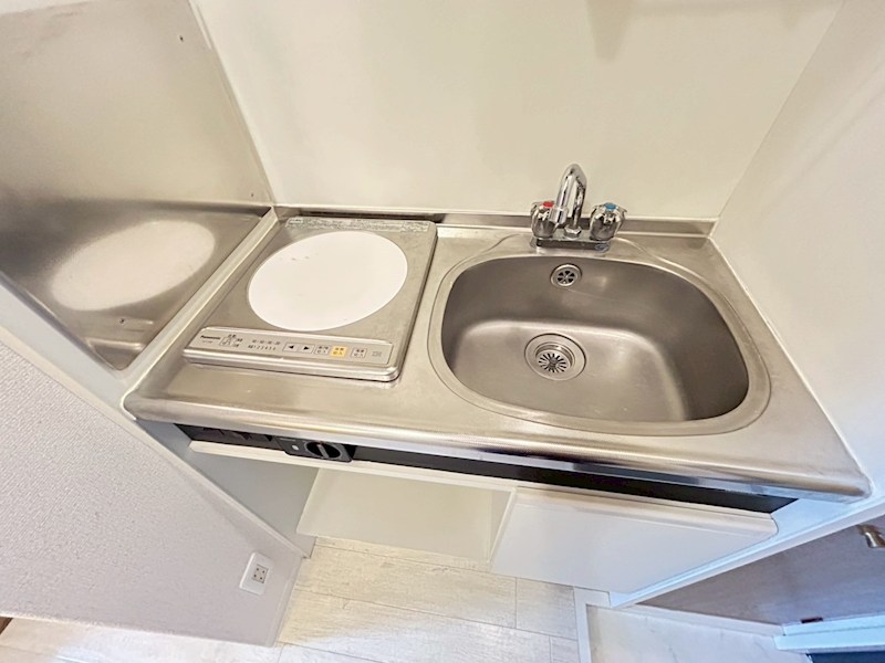 シャトー・ドゥ・クリヨン キッチン