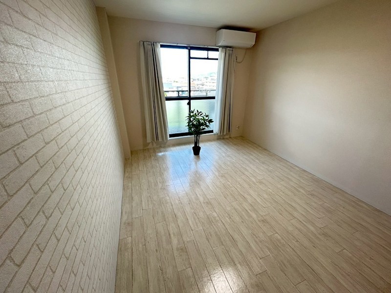 シャトー・ドゥ・クリヨン ベッドルーム