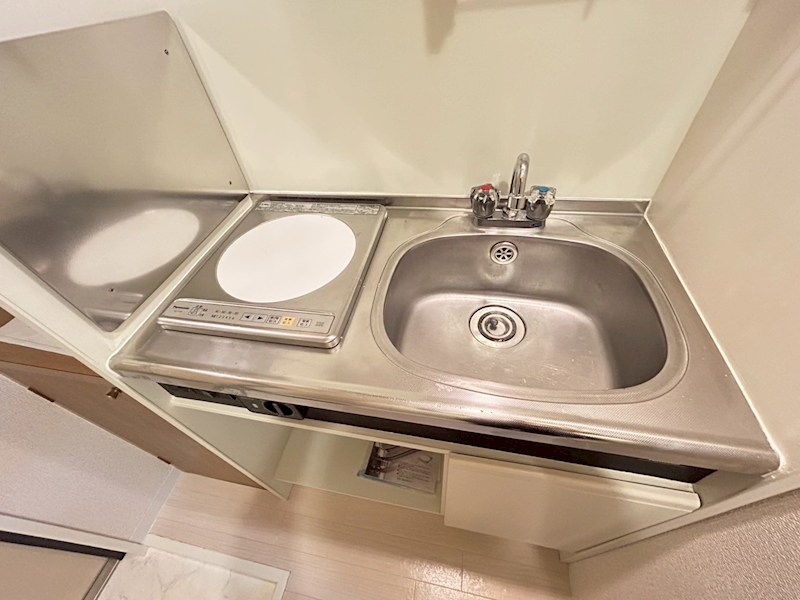 シャトー・ドゥ・クリヨン キッチン