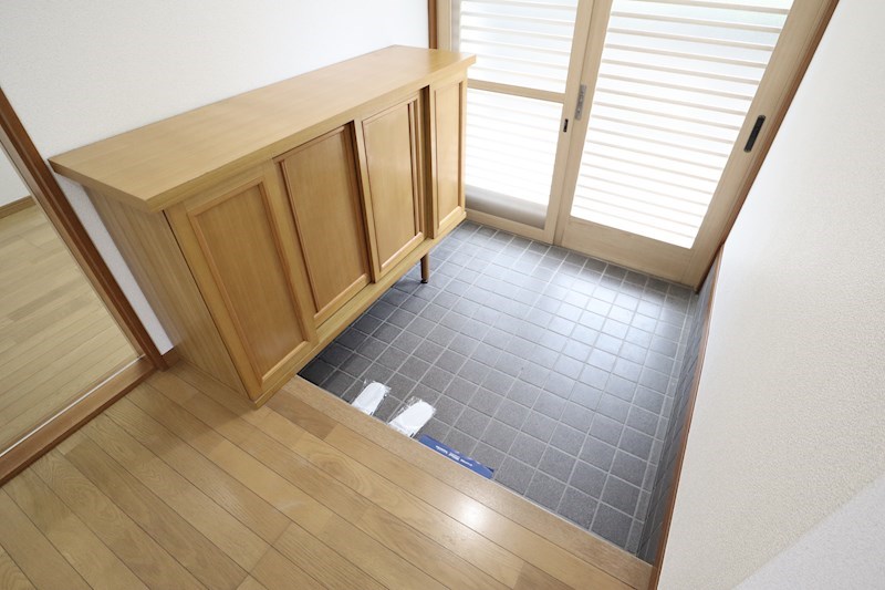 西旭ヶ丘一戸建て 玄関