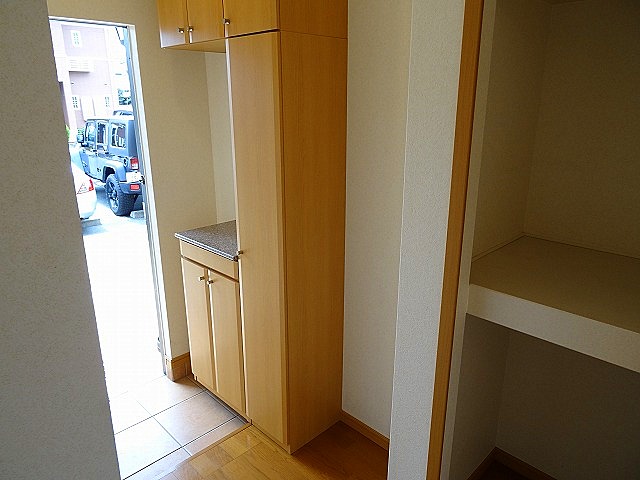 プチ　シャトーＢ 玄関