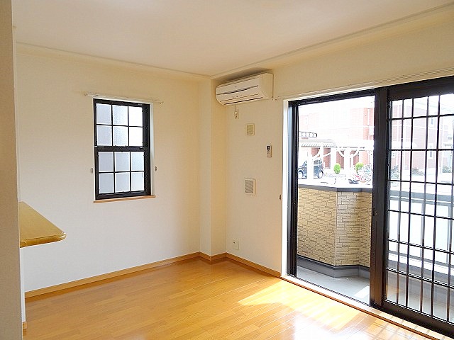 プチ　シャトーＢ リビング