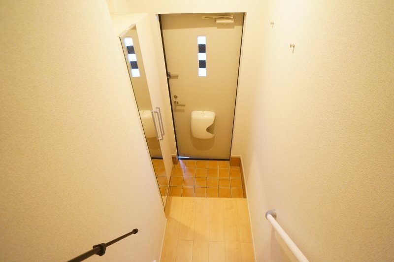 グレイス　ナラヤマ 玄関
