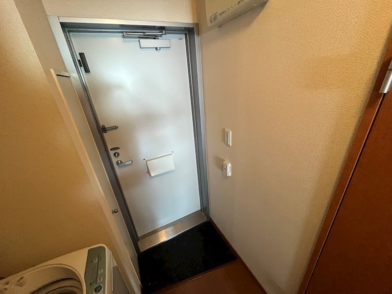 レオパレス東菜畑Ⅱ 玄関