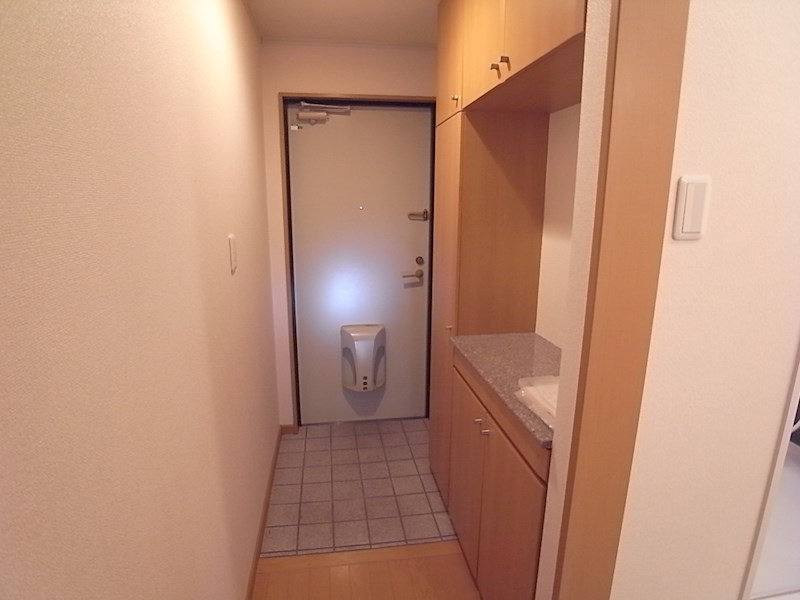 アヴェニュー東松ヶ丘 玄関