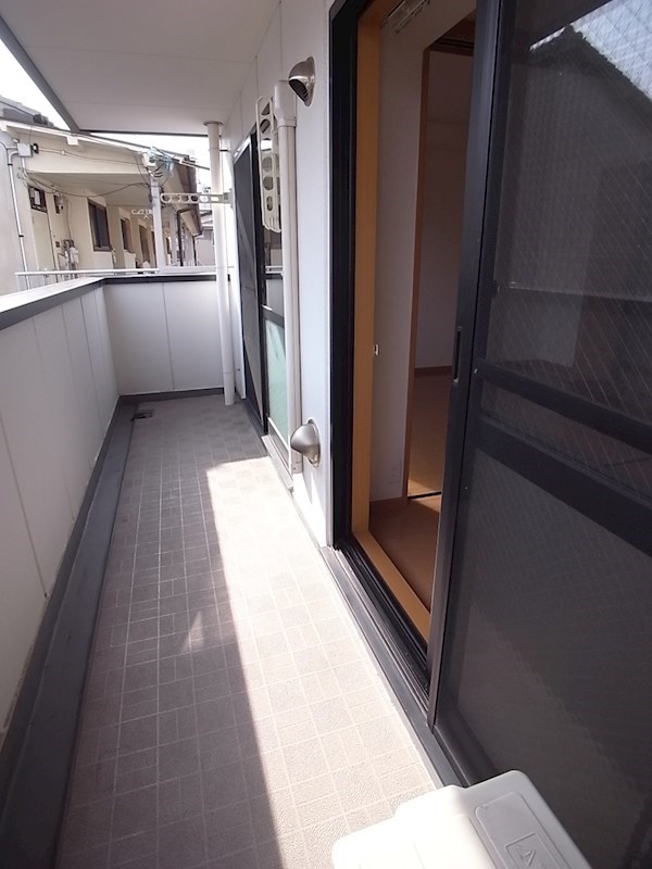 アヴェニュー東松ヶ丘 ベランダ