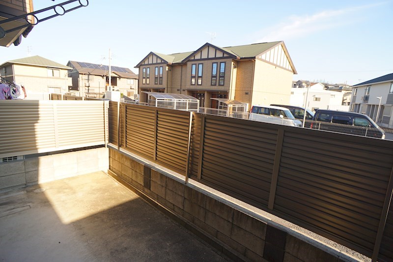 ヴィルヌーブＤ ベランダ