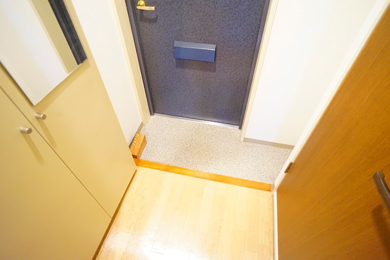 グランシャリオ生駒 玄関