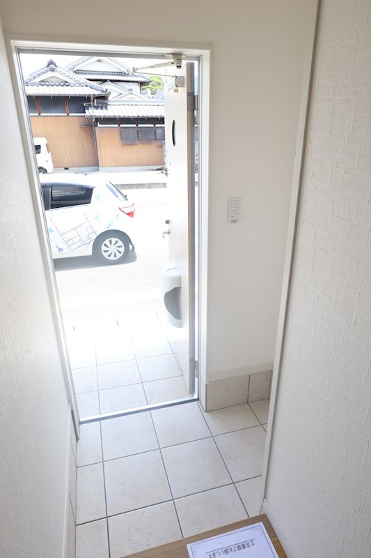 DOMANI　Ａ棟 玄関