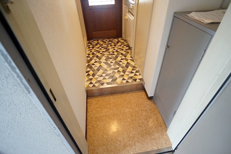 シティパレス東生駒PⅢD棟 玄関
