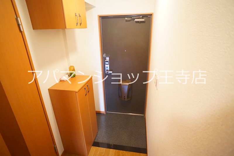 ラ・ポーラ滝川Ⅱ番館 玄関