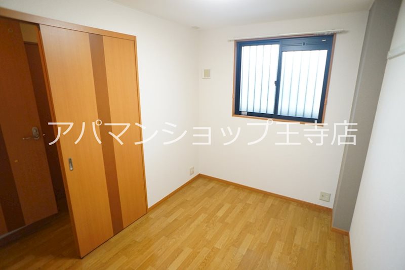 ラ・ポーラ滝川Ⅱ番館 ベッドルーム