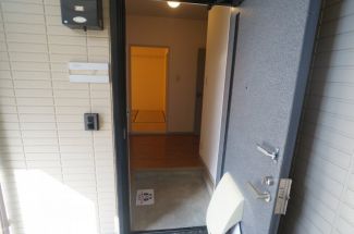 コスモス結崎　Ｂ棟 玄関