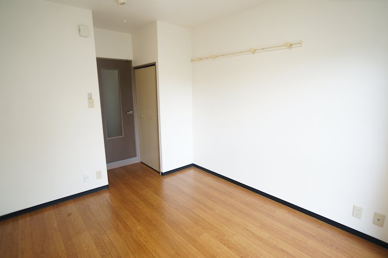 リヴェール梅尾 ベッドルーム