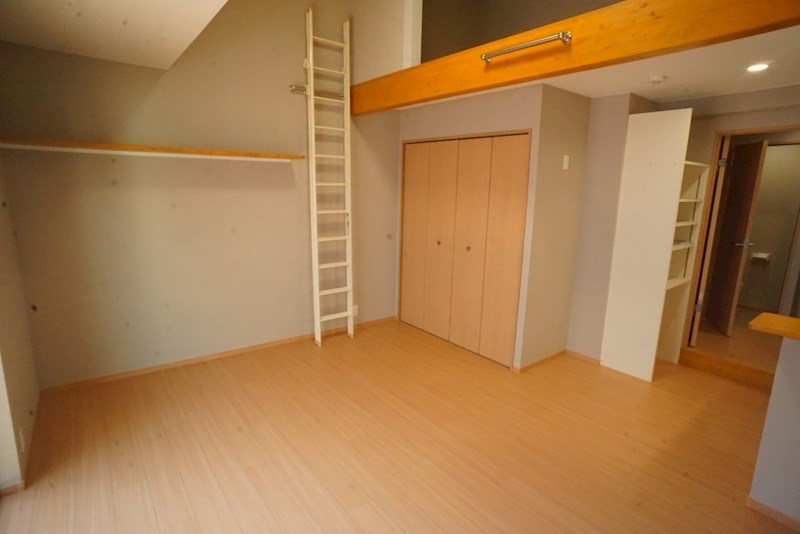 パシャ　ラルフ リビング