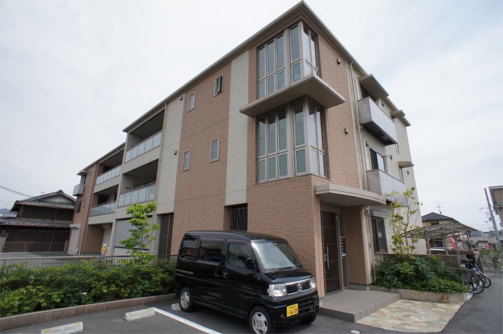 シャーメゾン天理 302号室 外観