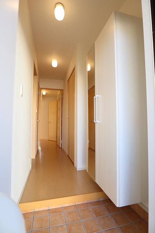 サンシャインヴィレッジ桜井　Ａ 玄関