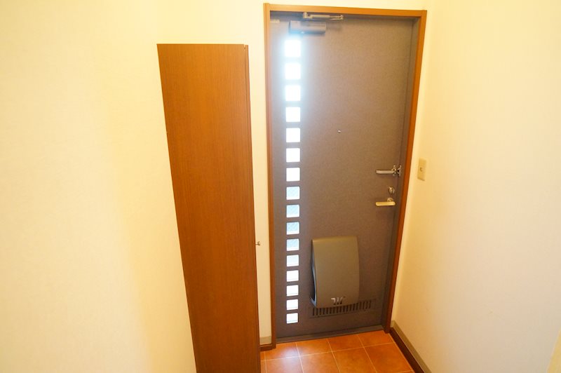 ジュネス平城山 玄関