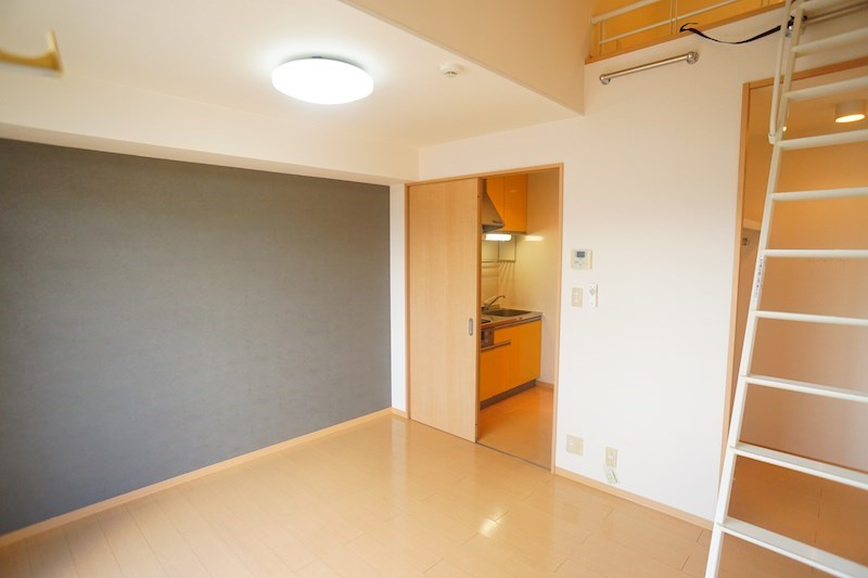 ヴィラ　クレスト リビング