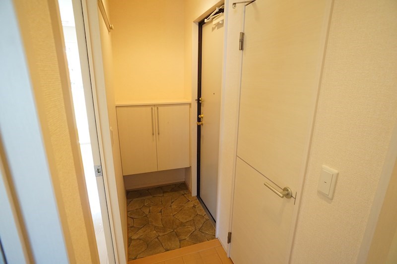 リビングタウン新大宮 玄関