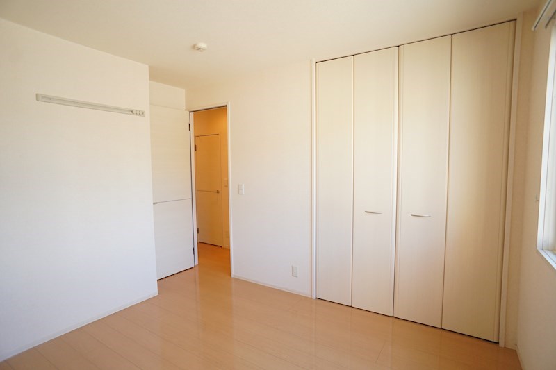 リビングタウン新大宮 ベッドルーム