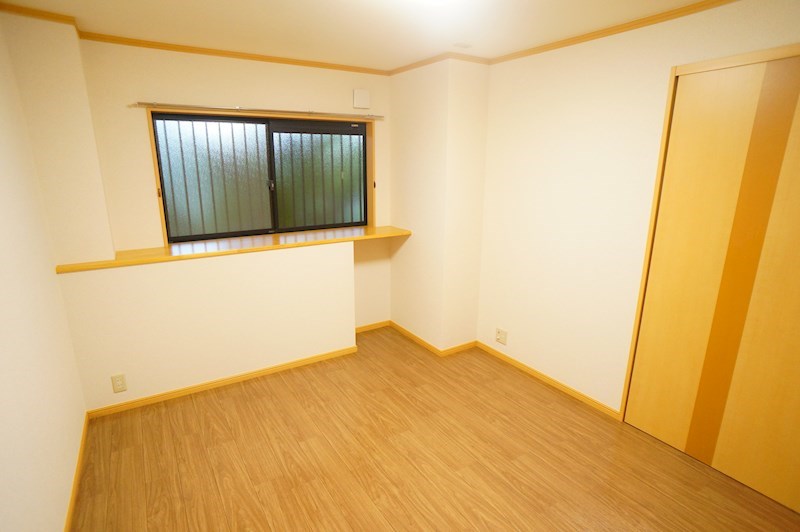 ラウレア その他8