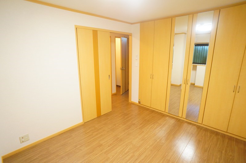 ラウレア その他9