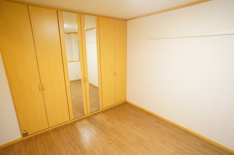 ラウレア その他10