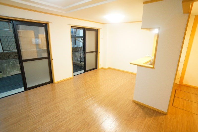 ラウレア その他13