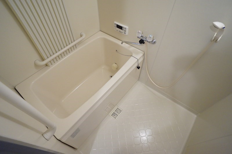 レフィナード・ラ・シャレー生駒 風呂画像