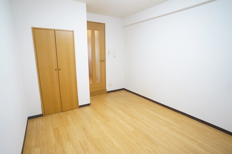 メゾンラポール ベッドルーム