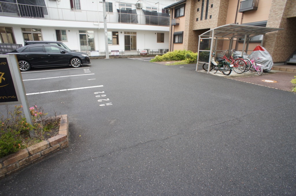 ラフィーネＢ その他16